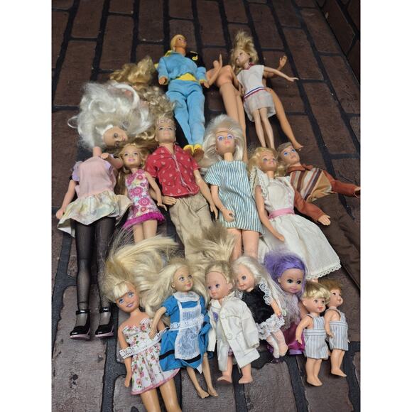 Mattel Other - Vintage Barbie Lot With Extras